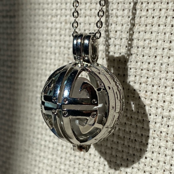 Medallion Necklace: Rose Quartz • Howlite • Larimar - Picture 3 of 7